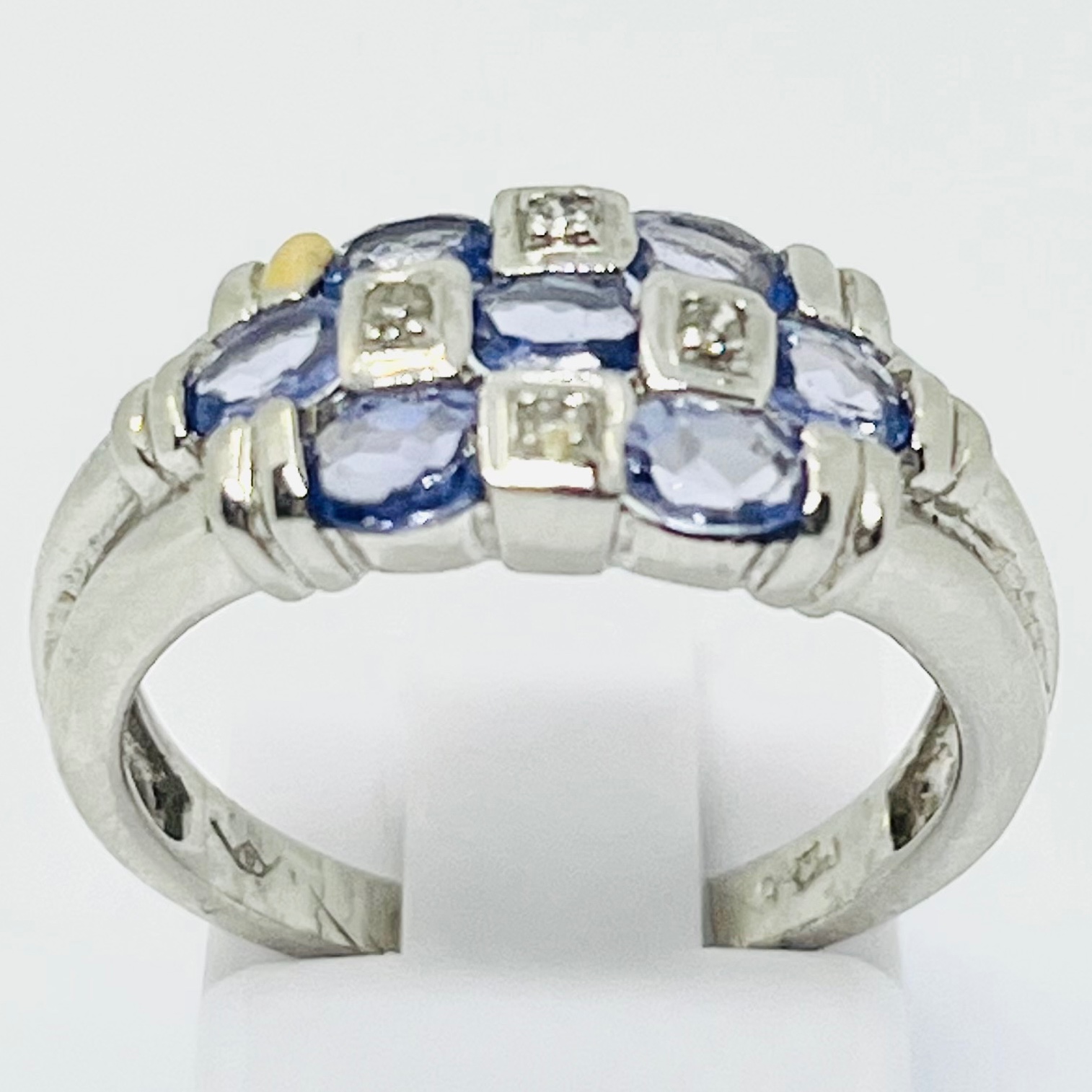 14K Tanzanite Oval Ring