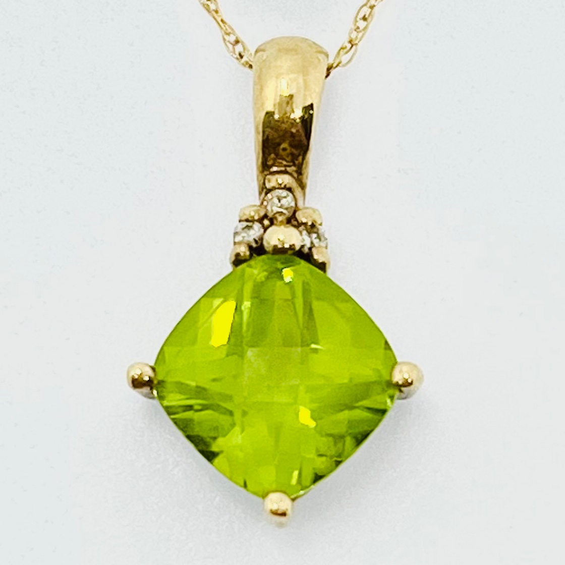 14K Peridot Pendant