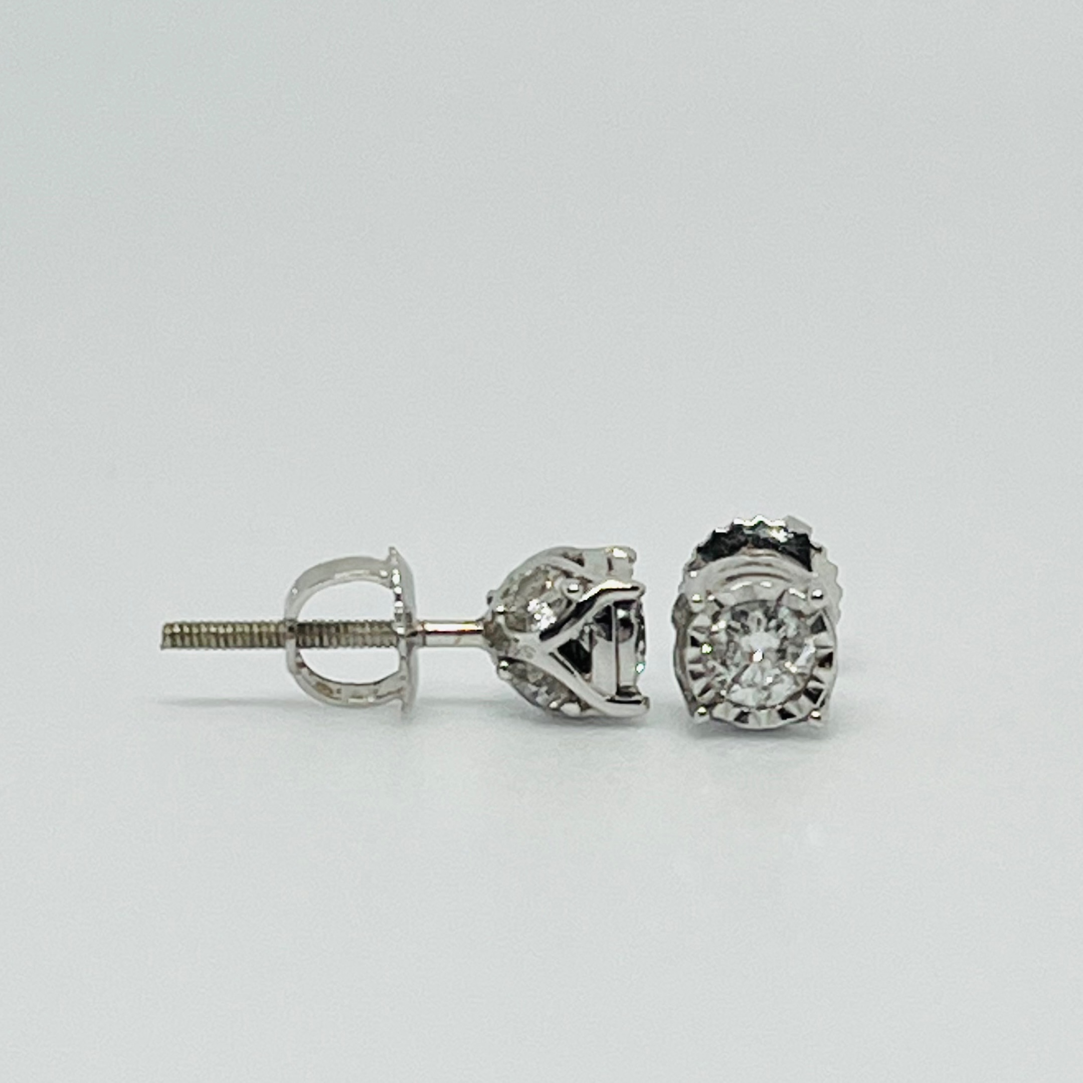 Solitaire illusion Set Stud Earrings