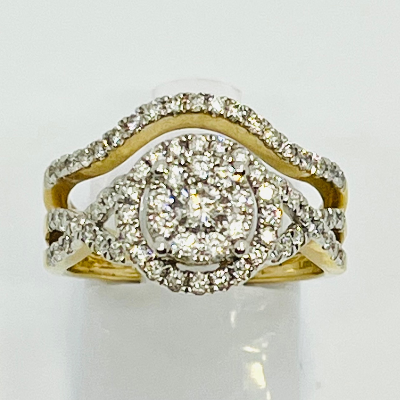 Round Style Diamond Bridal Set