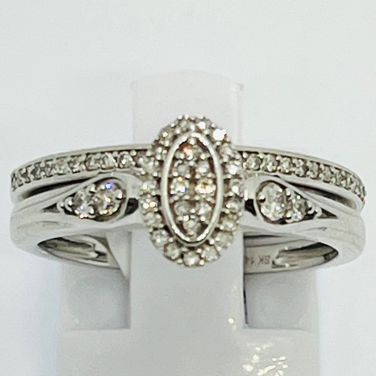 Oval Style Diamond Bridal Set
