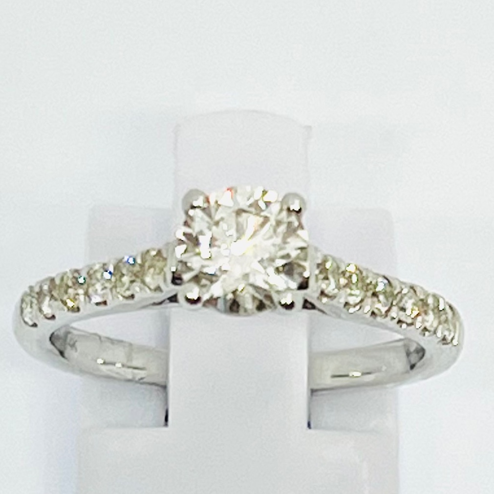 Solitaire Round Diamond Engagement Ring
