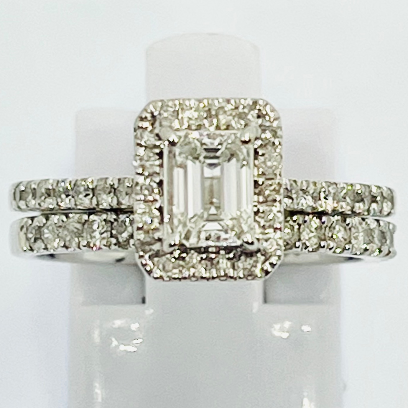 Solitaire Emerald Cut Bridal Set