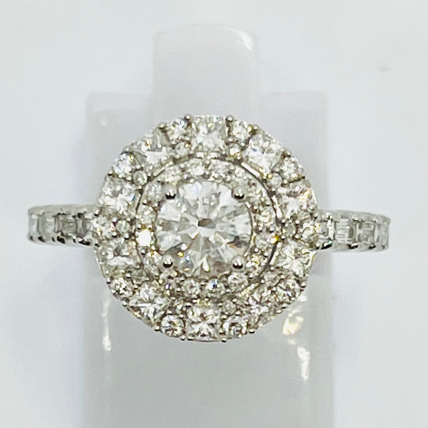Solitaire Round Engagement Ring