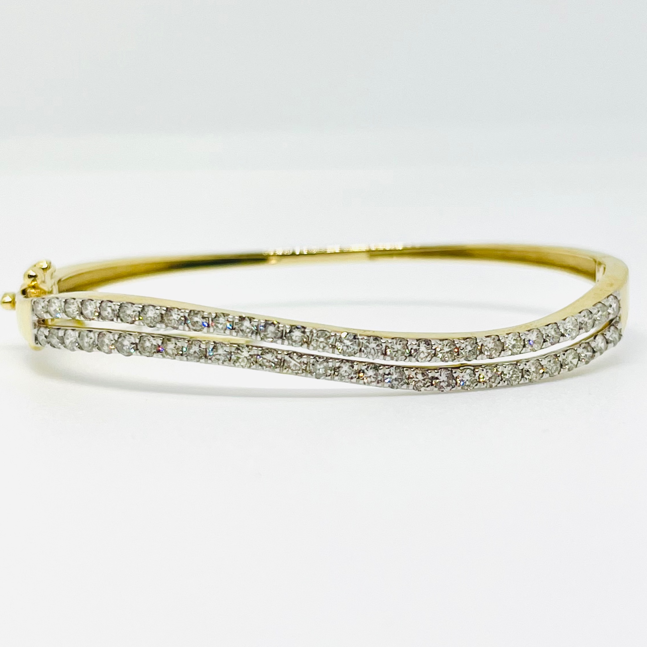 14K Diamond Twisted Bracelet