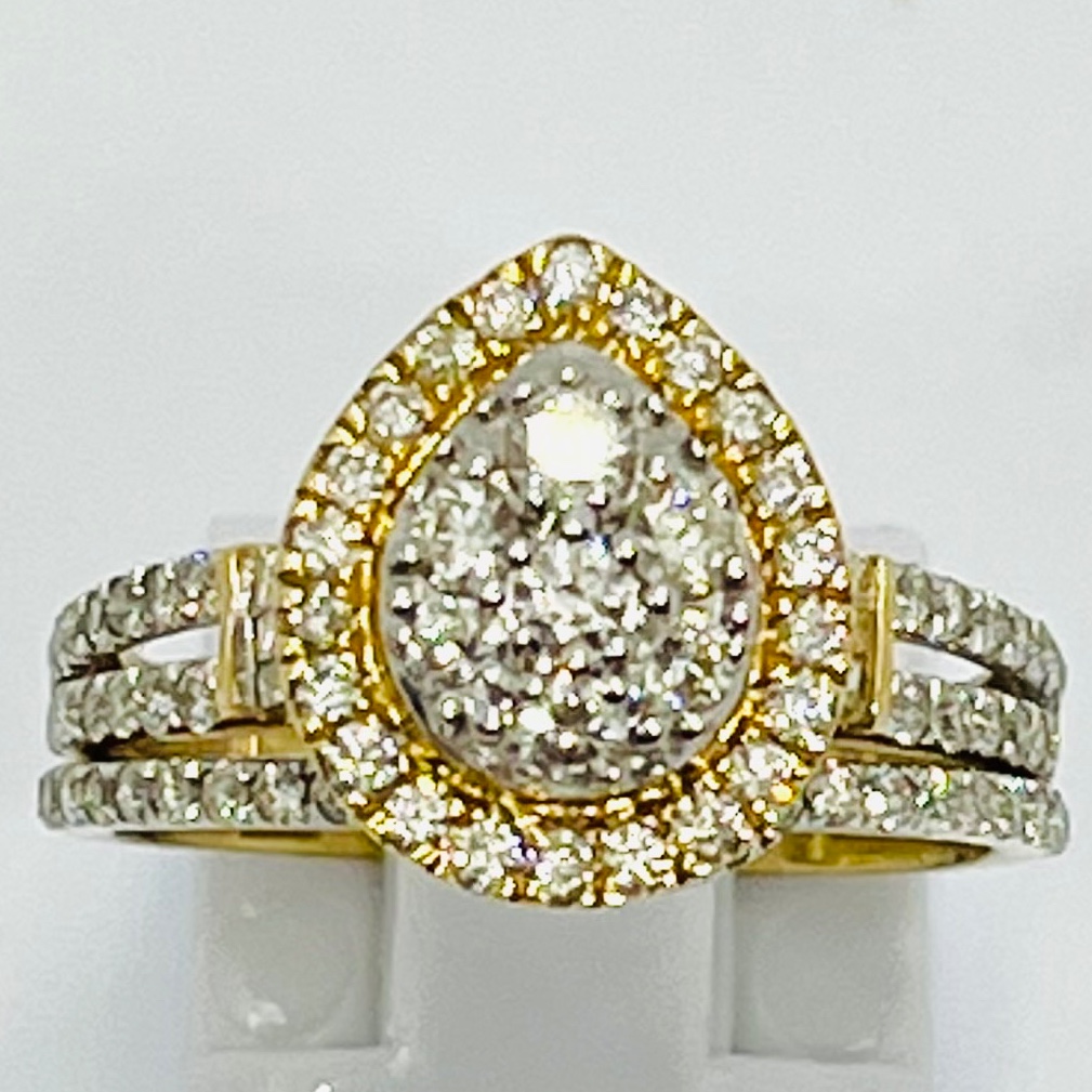 Diamond Pear-Shape Bridal-Set with Halo