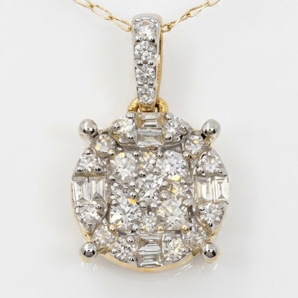 Round Cluster Diamond Pendant